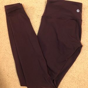 Size 4 Lululemon Low rise Wunder under